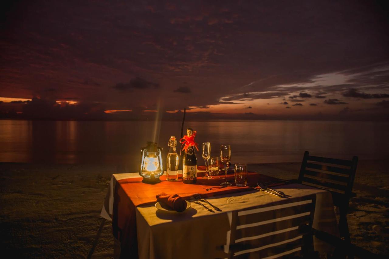 Reveries Maldives Gan  Extérieur photo