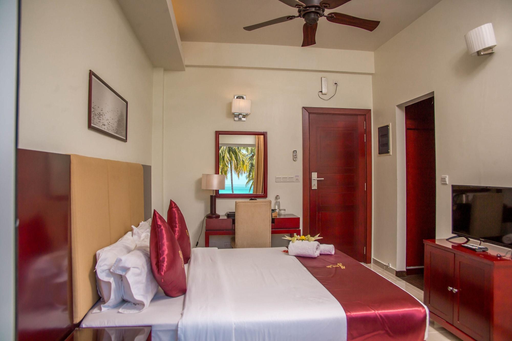 Reveries Maldives Gan  Extérieur photo