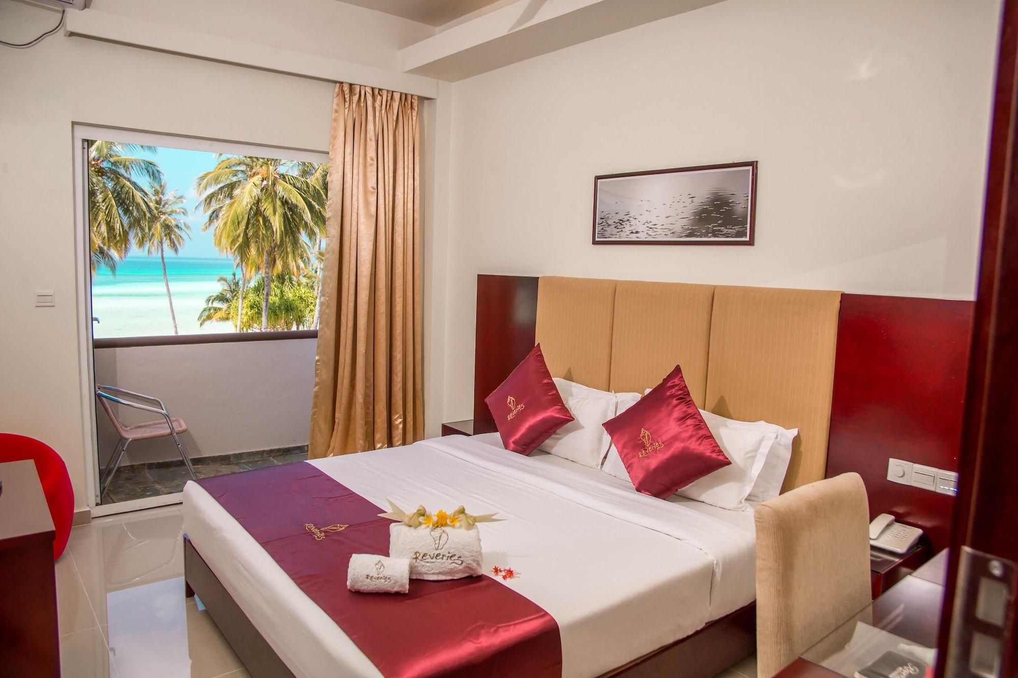 Reveries Maldives Gan  Extérieur photo